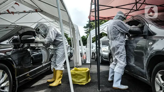 Lacak Penyebaran Covid-19 dengan Tes Swab PCR Drive Thru