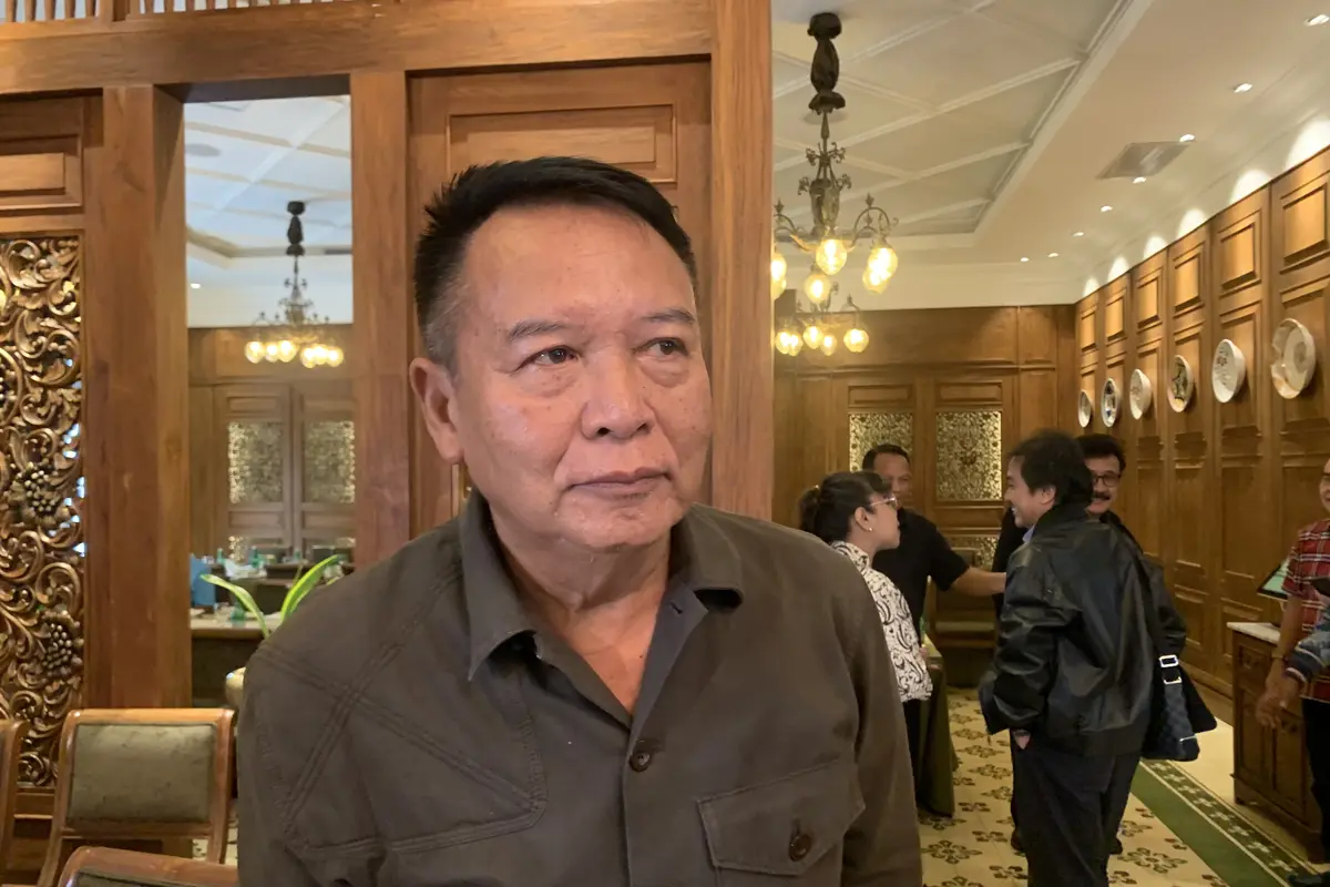 Politikus PDIP TB Hasanuddin mengingatkan Prabowo diberhentikan sebagai anggota TNI lewat Keputusan Presiden atau Keppres Presiden BJ Habibie.