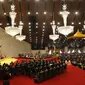 Pemandangan umum aula takhta Sultan Brunei Hassanal Bolkiah di Istana Nurul Iman pada upacara perayaan ulang tahunnya yang ke-60 di Bandar Seri Begawan 15 Juli 2006. (ROSLAN RAHMAN / AFP)