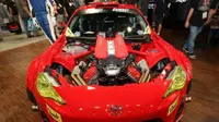 Di SEMA Show, ada Toyota yang dijejali mesin Ferrari. Inilah bentuknya.