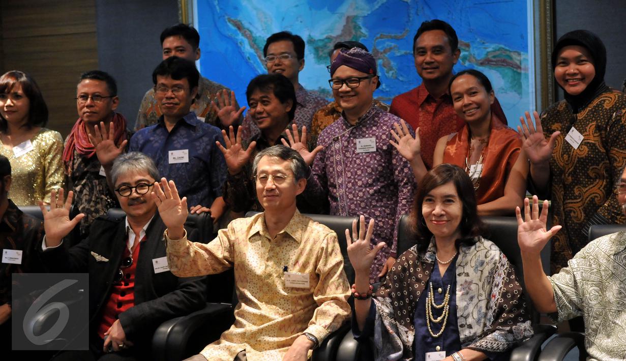 Dubes Korsel untuk Indonesia, Cho Taiyong berpose saat Ramah Tamah dengan para jurnalis, Jakarta, Kamis (10/12/2015).  Cho Taiyong berterimakasih kepada para jurnalis yang memperkenalkan kebudayaan Korea di Indonesia. (Liputan6.com/ Johan Tallo)
