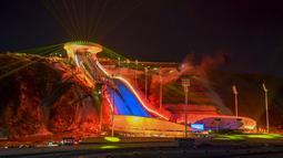 Pemandangan Pusat Ski Jumping Nasional di Chongli, Kota Zhangjiakou, Provinsi Hebei, China, 20 Desember 2020. (Xinhua/Yang Shiyao)