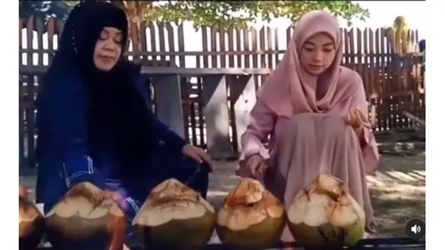 6 Potret Mayang Sary Tampil Berhijab, Adik Vanessa Angel