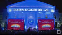 Presiden ke-6 Republik Indonesia Susilo Bambang Yudhoyono meresmikan Museum dan Galeri SBY-Ani di Pacitan, Jawa Timur, Jumat (17/8/2023). (Liputan6.com/Fachrur Rozie)
