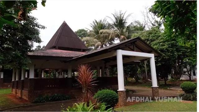 7 Potret Rumah Kayu Lokasi Syuting FTV Kuasa Ilahi Gentabuana, Kembali Nostalgia