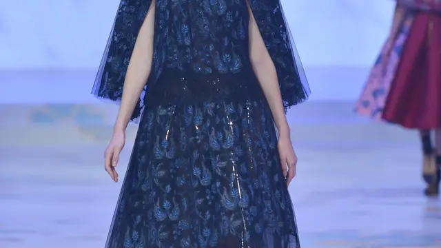 Eddy Betty Ramu Kebaya dan Batik ke Dalam Busana Masa Kini