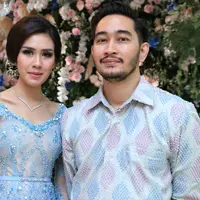 Tunangan Syahnaz Sadiqah dan Jeje Govinda (Adrian Putra/bintang.com)