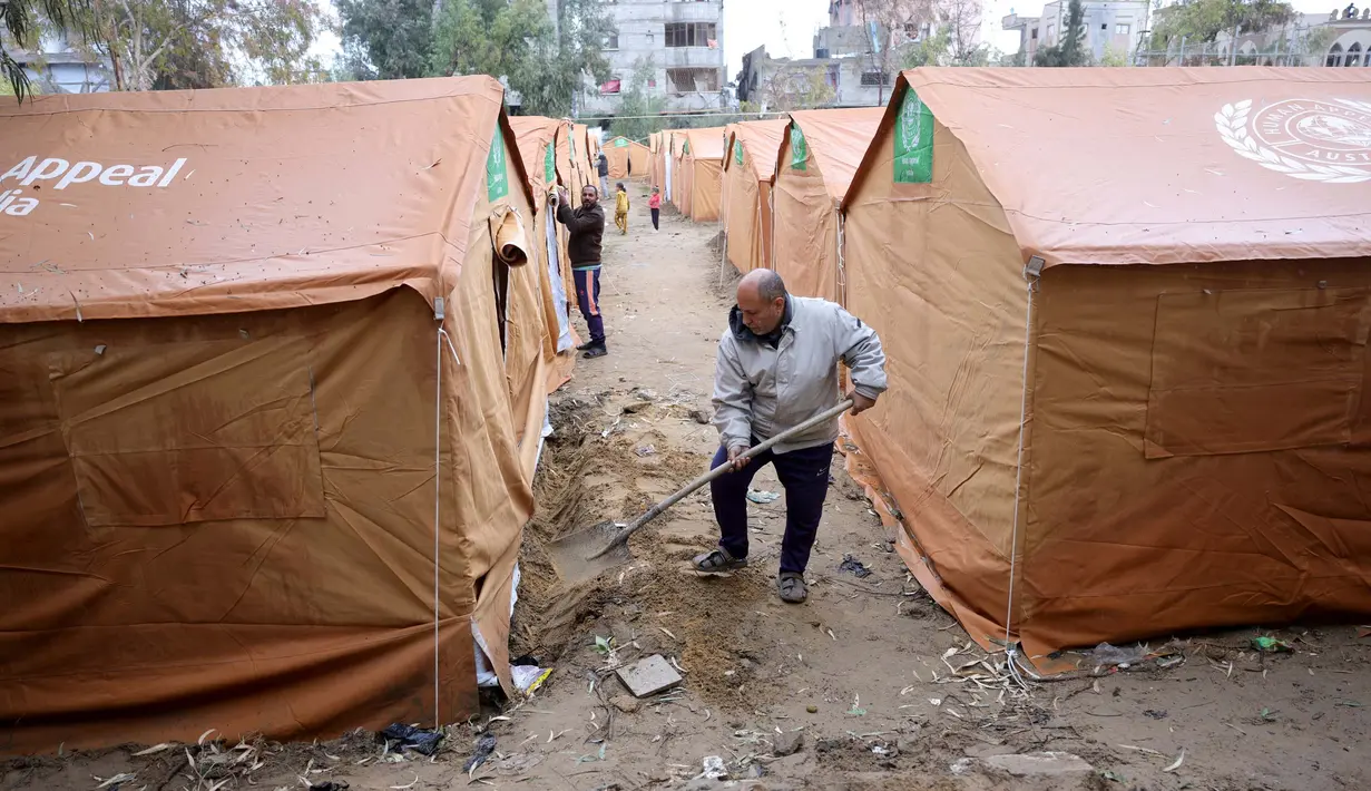 Namun, banyak dari warga Palestina yang mengungsi mendapati rumah mereka rata dengan tanah. (Bashar TALEB/AFP)
