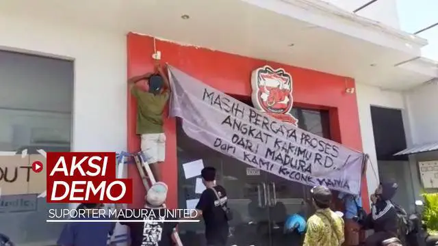 VIDEO BRI Liga 1: Aksi Demo Suporter Madura United Menuntut Rahmad Darmawan Out!