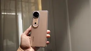 Vivo V40 5G. Liputan6.com/Iskandar