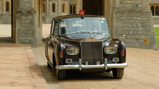 Mobil pengantar keluarga ke pemakaman Ratu Elizabeth II (Drive Australia)