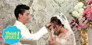 Selamat atas pernikahan Ifan Seventeen dan Dylan Sahara. Mereka resmi menikah di hari Rabu, (02/11/2016). Sebenarnya, apa sih yang membuat mereka menikah di hari rabu?