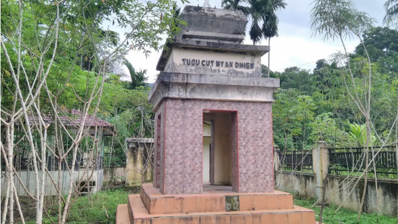 Kabut Prahara di Tanah Para Aulia