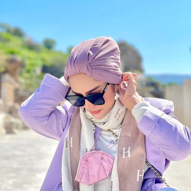 6 Potret Terbaru Mama Lita MasterChef saat Pakai Turban, Jadi Sorotan