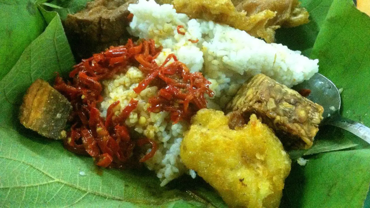 Nasi Jamblang Khas Cirebon