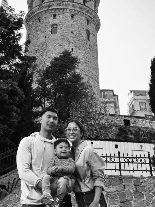 Potret Nikita Willy Liburan ke Turki, Seru Main Bareng Buah Hati