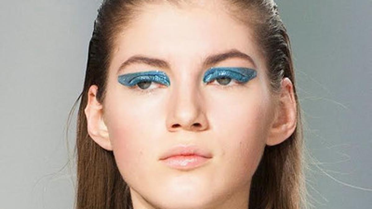 Eyeshadow, Blush On & Lipstick, Bisa Kamu Temukan di Satu Kemasan