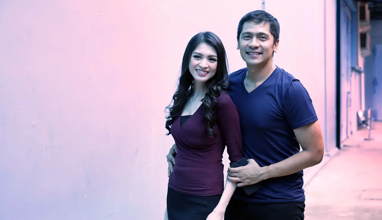 Anak pasangan selebriti Adi Nugroho dan Donita sudah mulai pinter berakting. Hal itu diungkapkan oleh keduanya. Darah seni mengalir dari mamanya sebagai pemeran dan ayahnya sebagai presenter. (Deki Prayoga/Bintang.com)