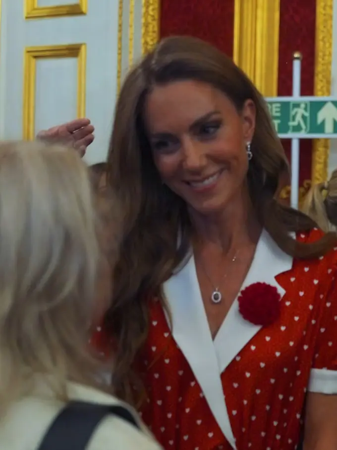 Kate Middleton Tunjukkan Dukungan untuk Riset Kanker. [@princeandprincessofwales]