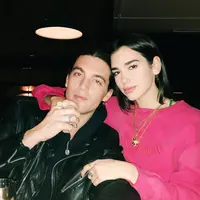 Usai menjalin kasih selama 5 bulan, Dua Lipa dan Paul Klein memutuskan untuk mengakhiri hubungan mereka. (instagram/pauljasonklein)