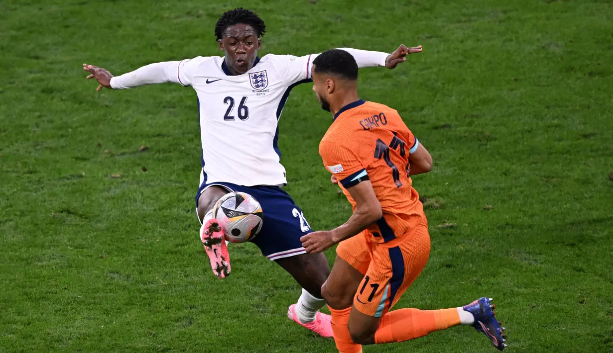 Bukan hanya itu, Mainoo juga mencetak rekor sepanjang masa di level internasional bersama Timnas Inggris. Untuk rekor ini, dia bahkan lebih baik dari nama besar seperti Wayne Rooney dan Michael Owen. (AFP/Kirill Kudryavtsev)