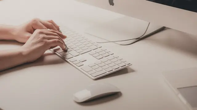 [Bintang] Tarot Hari Ini: Menutup Hati sama dengan Menutup Rezeki