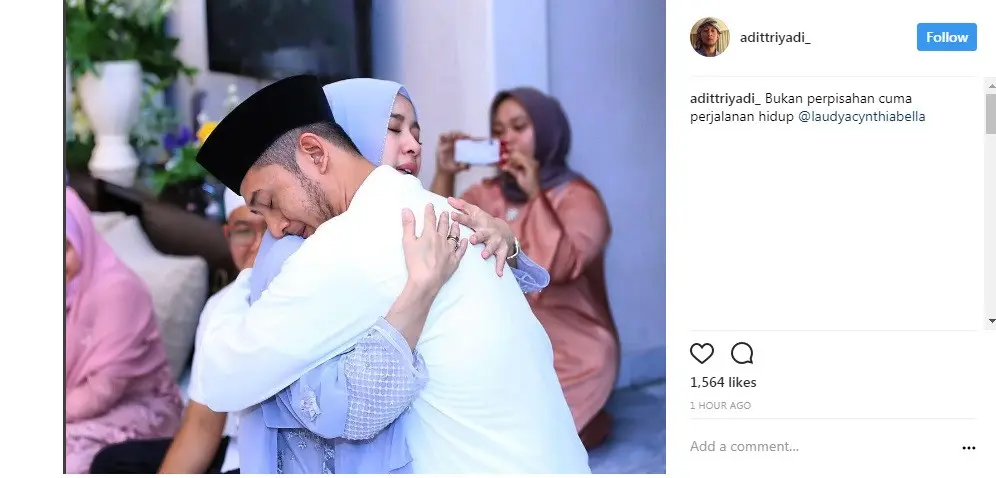 Laudya Cynthia Bella tak bisa menahan tangis saat memeluk saudara laki-lakinya (Foto: Instagram)