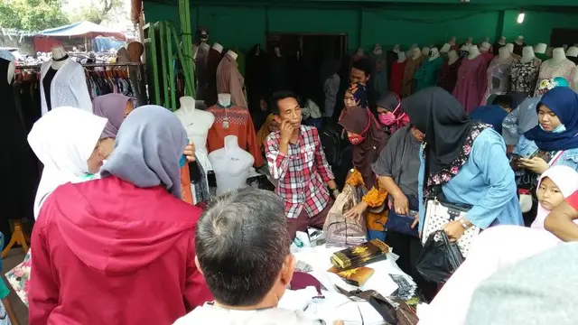 Pasar Tanah Abang saat bulan Ramadan. (Dwi Aditya Putra /Merdeka.com)