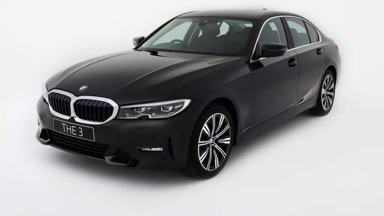 BMW luncurkan seri 3 terbaru di IIMS Hybrid 2022