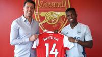 Striker Arsenal, Eddie Nketiah, resmi memperpanjang kontraknya pada Sabtu (18/6/2022) malam WIB. (dok. Arsenal)
