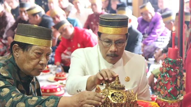 Tradisi Lebaran Haji Accera Kalompoang Gowa