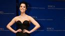 Aktris  Jaimie Alexander berpose diatas karpet merah saat menghadiri acara White House Correspondents Association Dinner bareng Obama di Washington, AS (30/4). (REUTERS/Jonathan Ernst )