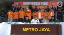 Wadir Reskrimum Polda Metro Jaya AKBP Dedy Murti Haryadi menyampaikan keterangan pers saat rilis kasus penganiayaan terhadap pegiat media sosial Ninoy Karundeng di Jakarta, Selasa (22/10/2019). Polisi menetapkan 15 tersangka dalam kasus penganiayaan terhadap Ninoy Karundeng. (merdeka.com/Imam Buhori