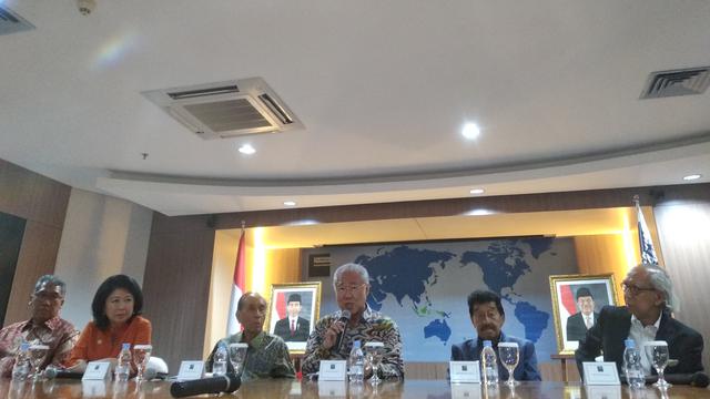 Menteri Perdagangan (Mendag) Enggartiasto Lukita, mengundang sejumlah mantan Menteri Perdagangan. Dok Merdeka.com/Wilfridus Setu Umbu