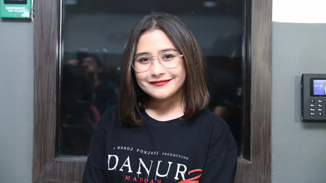 [Bintang] Prilly Latuconsina