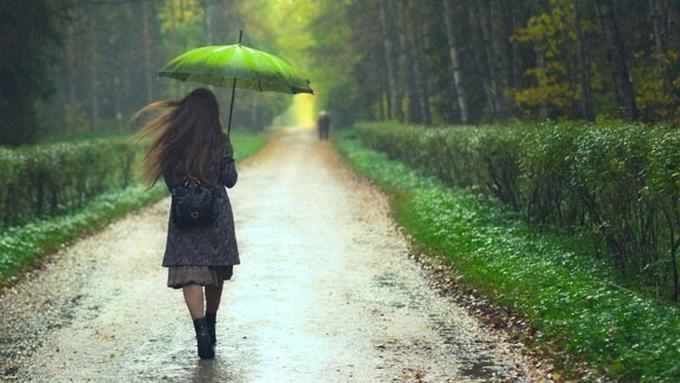 Download Kumpulan Koleksi Gambar Galau Saat Hujan Turun Keren Gratis