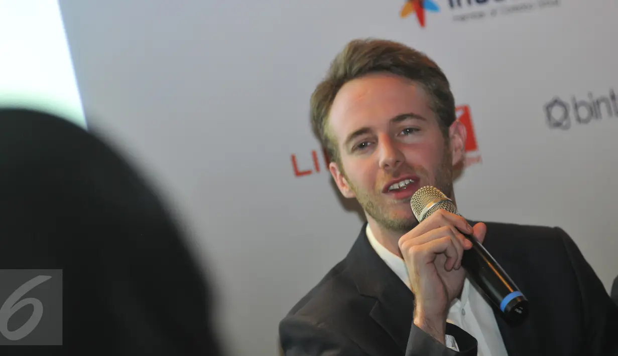 Sebastian Sieber, Chief Marketing Officer, Lazada Indonesia saat di acara Lebaran Belanja Online, Jakarta, Selasa (23/6/2015). Kampanye ini untuk meningkatkan ketertarikan konsumen berbelanja online. (Liputan6.com/Herman Zakharia) 