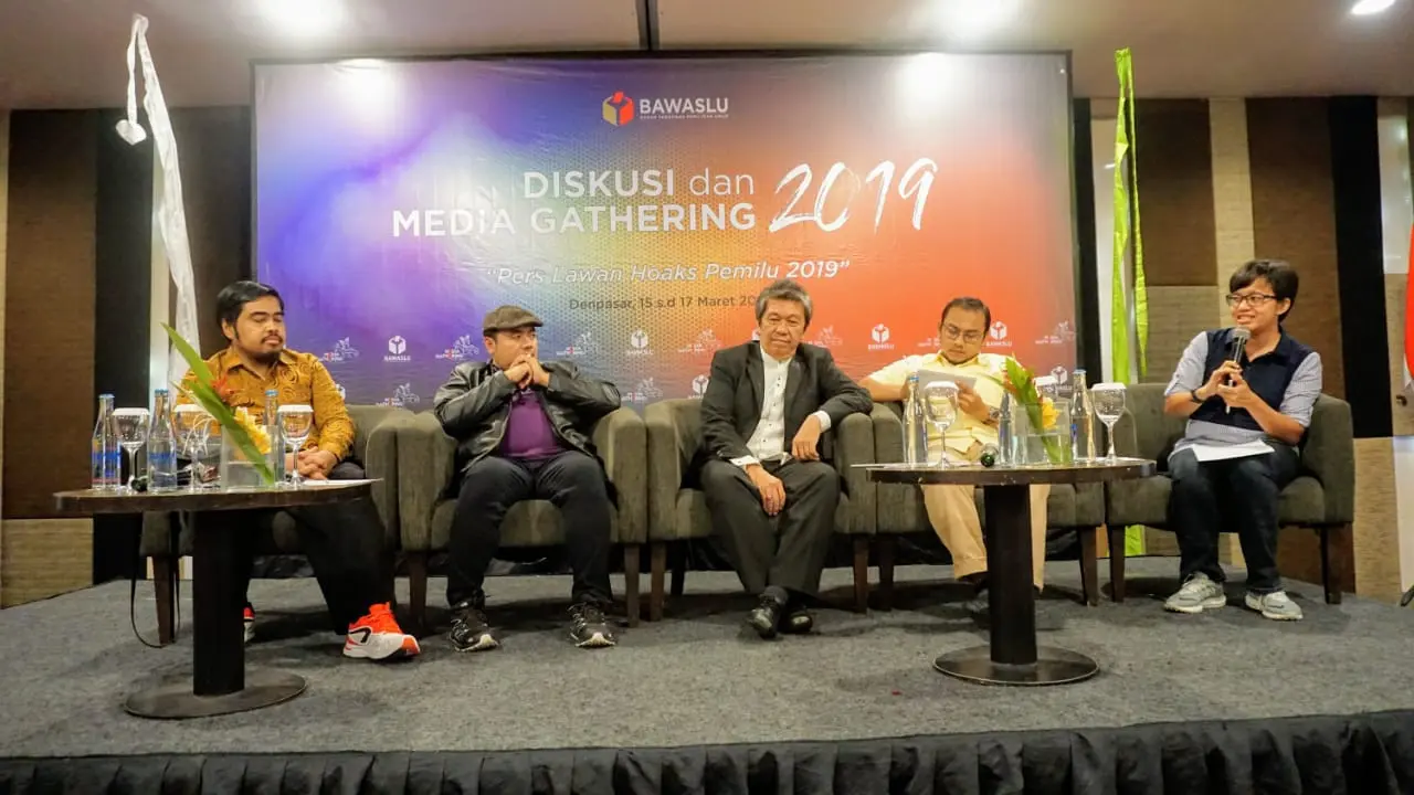 Anggota Badan Pengawas Pemilu (Bawaslu) RI Mochammad Afiffudin menyebut, ada 92 kabupaten yang memproduksi informasi tidak benar.