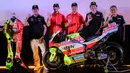 <p>Menjelang Moto GP Mandalika 2025, Pertamina Enduro VR46 meluncurkan livery spesial untuk balapan kandang mereka. (Bola.com/Bagaskara Lazuardi)</p>