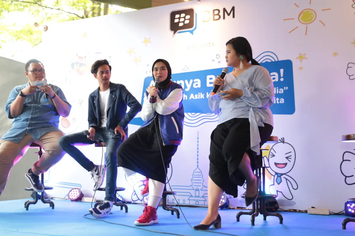 [Bintang] Tak Sekadar untuk Chatting, Ini Berbagai Fitur Terbaru dari Aplikasi BBM