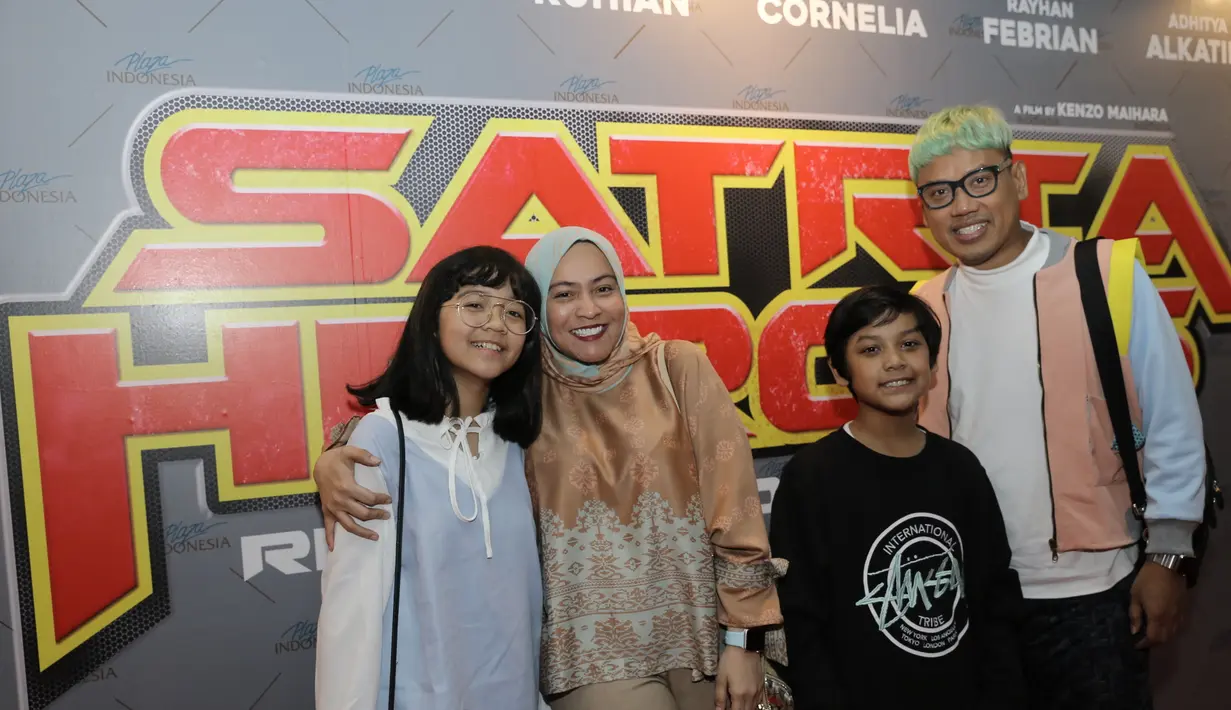 Akibatnya Cinta Kuya menjadi shock. Bahkan nangis-nangis hingga tidak mau sekolah selama dua hari. Perlahan Uya juga memberikan pemahaman pada buah hatinya tersebut. (Galih W. Satria/Bintang.com)