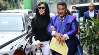 Penyanyi Syahrini dua kali menjalani pemeriksaan di Bareskrim Polri pada Oktober 2017.Syahrini diperiksa sebagai saksi dalam kasus dugaan penipuan ribuan jemaah yang dilakukan pemilik biro perjalanan umrah dan haji  First Travel.(Adrian Putra/Bintang.com)