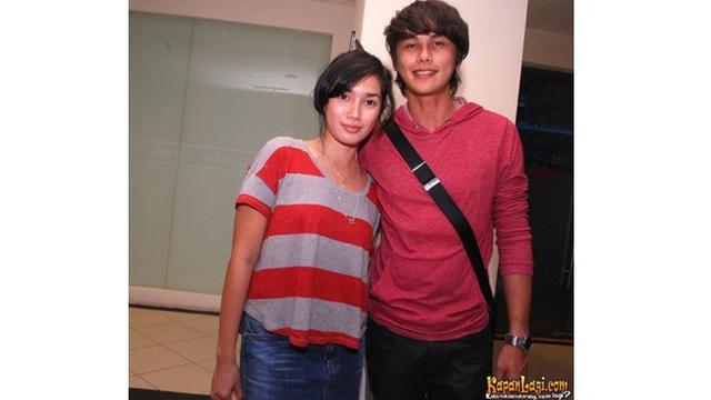 6 Potret Lawas Gaya Pacaran Andhika Pratama dan Ussy Sulistiawaty, Bikin Pangling