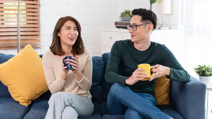 perempuan dan pasangan 5 september menarik