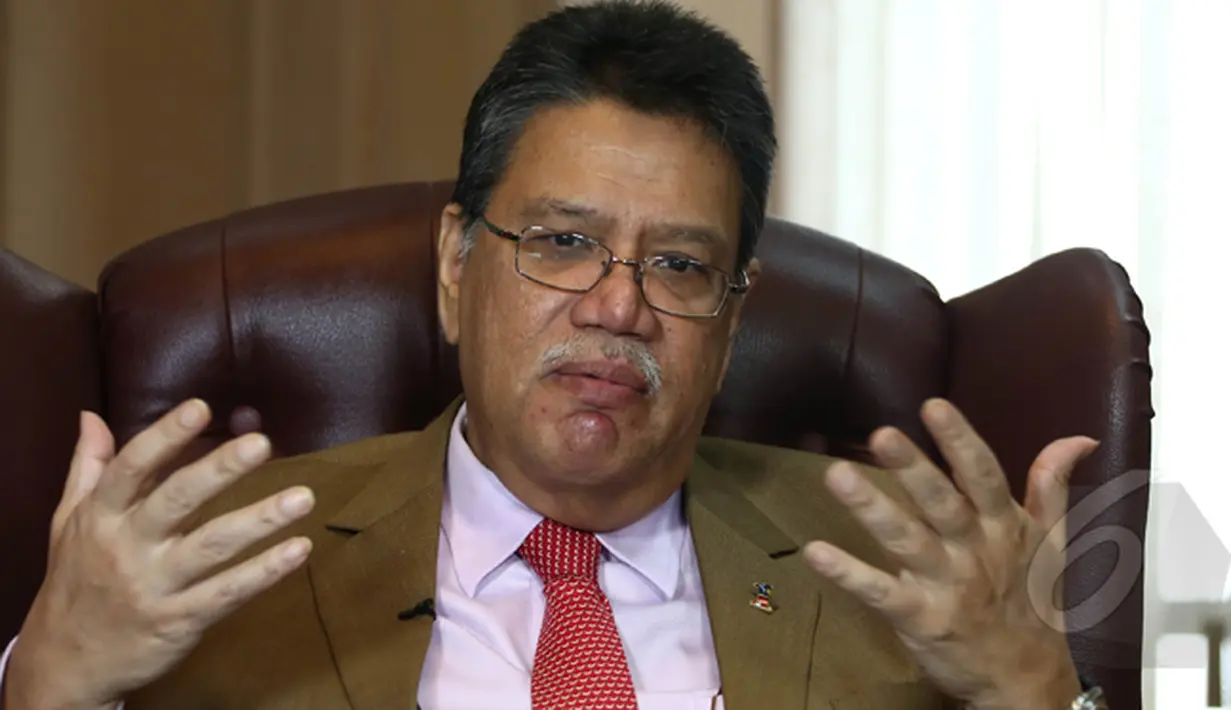 Menurut Datuk Seri Zahrain hal yang paling terasa di Indonesia adalah kemacetan terutama di Jakarta, Rabu (14/1/2015). (Liputan6.com/Herman Zakharia)