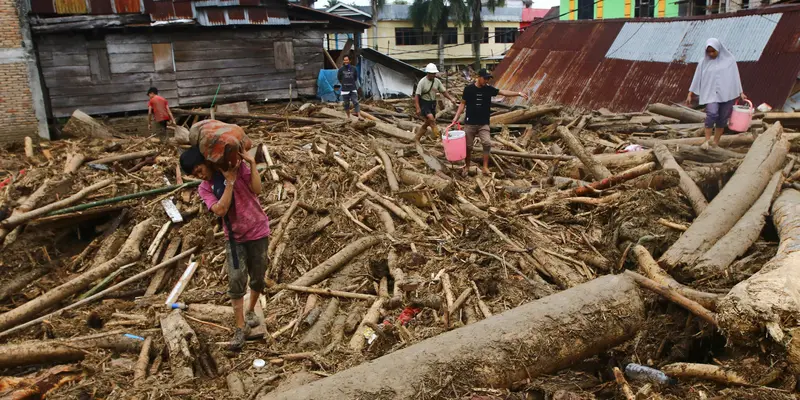 Banjir Bandang Menerjang Masamba