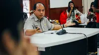 Kepala Pusat Data dan Informasi BNPB Sutopo Purwo Nugroho saat jumpa pers di Jakarta, Jumat (31/10/14). (Liputan6.com/Faizal Fanani)