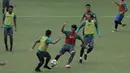 Pemain Timnas Indonesia U-23, Hanif Sjahbandi, saat latihan di Lapangan ABC Senayan, Jakarta, Rabu (25/4/2018). Latihan tersebut dalam rangka persiapan Anniversary Cup 2018. (Bola.com/M Iqbal Ichsan)