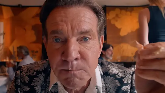 Dennis Quaid dalam film The Substance. (Foto: Dok. Mubi/ Metropolitan Filmexport)
