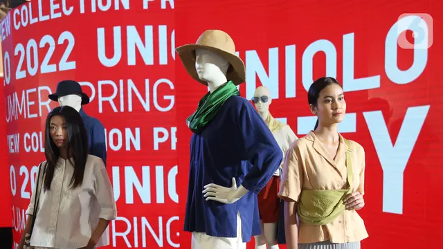 Koleksi LifeWear 2022 dalam Instalasi UNIQLO City